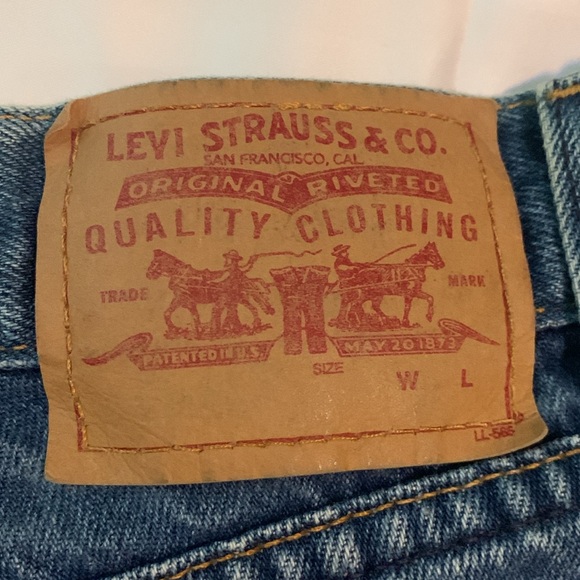 Vintage Levi’s Blue Jean 2” Inseam Hot Short Button Fly size 5 Juniors Womens - Picture 4 of 9